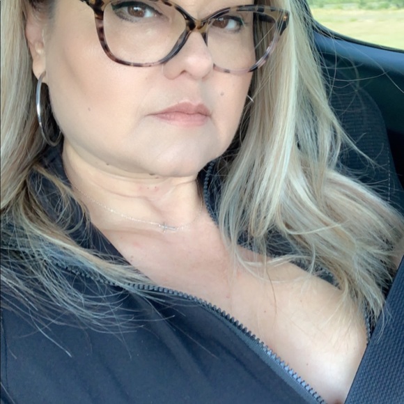 Meet your Posher, Nelda - Picture 4 of 11